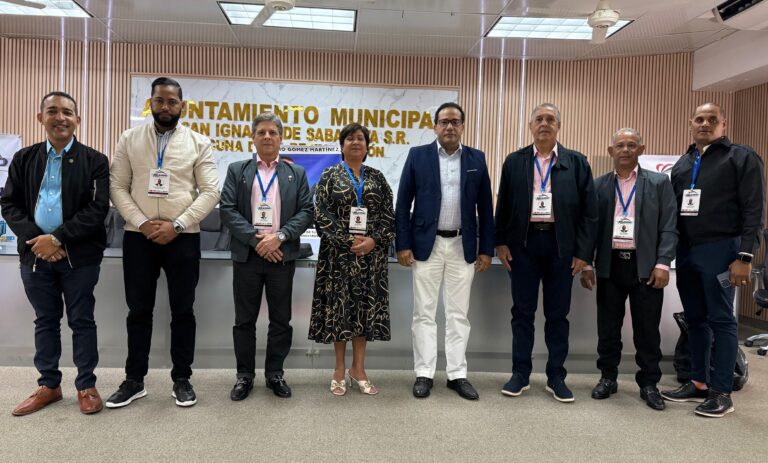 Grupo de medios Hilando Fino concluye exitosa cobertura especial desde Santiago Rodríguez en honor al extinto senador Darío Gómez Martínez