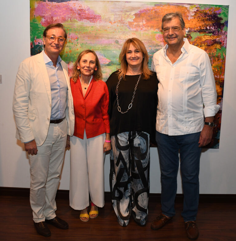 Club Hemingway acoge la exposición «La celebración de la mirada» del pintor español Pere de Ribot