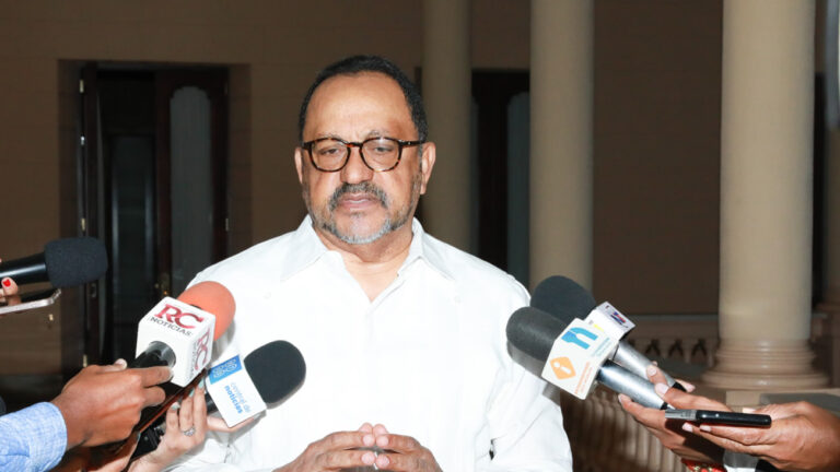 Presidente Abinader convoca primera reunión del CNM para conocer la propuesta de reglamento de aplicación de la ley que lo rige