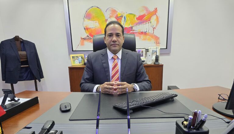 Periodista y empresario de la comunicación Salvador Holguín envía impactante mensaje de reflexión y motivación; dice el 2025 proyecta ser un gran año de éxito, bienestar y prosperidad