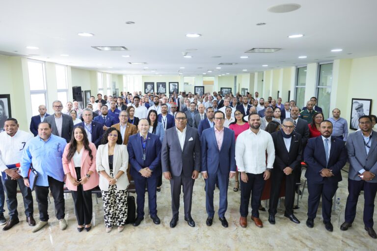 El Ministerio de Administración Pública traza línea estratégica de trabajo en materia de Gobierno Digital