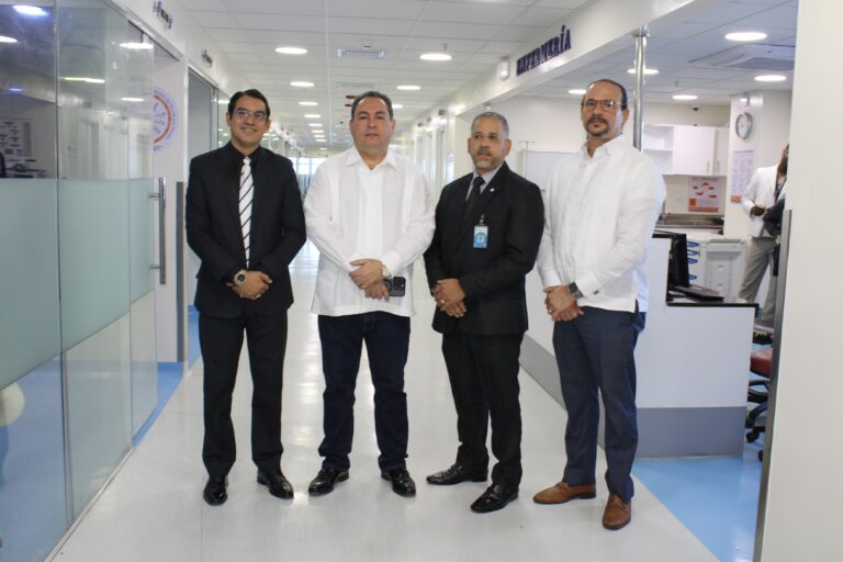 Hospital Cabral y Báez reitera compromiso de brindar atención oportuna a pacientes provenientes de las 14 provincias del Cibao