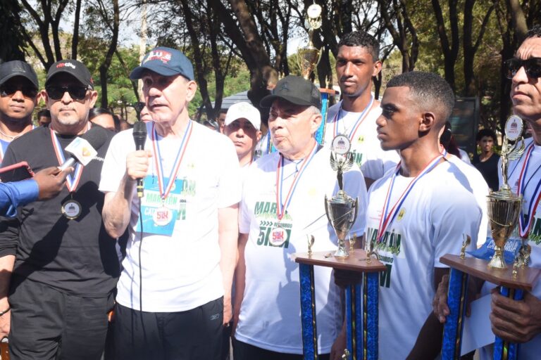 MESCyT celebra primer Maratón Confraternidad 5Km, en el parque Mirador Sur