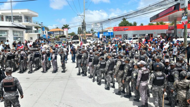 República Dominicana: Tierra Sagrada, no Botín de Traidores