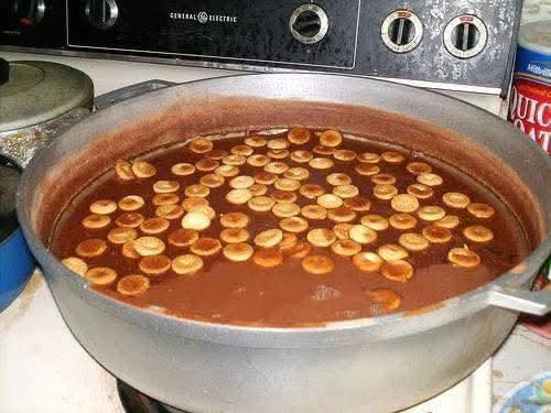 CAPSULA HISTORICA: Origen de las habichuelas con dulce en Semana Santa