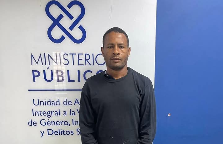 Dictan tres meses de prisión preventiva a hombre acusado de intentar matar a su pareja en Monte Plata