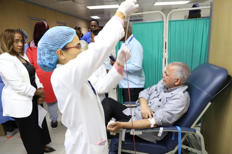 EGEHID y Hospital JPP habilitan centro de donación de sangre por tragedia de Jet Set