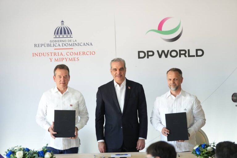 Gobierno dominicano y DP World buscan expandir zona franca y capacidad portuaria con inversión histórica de US$760 millones