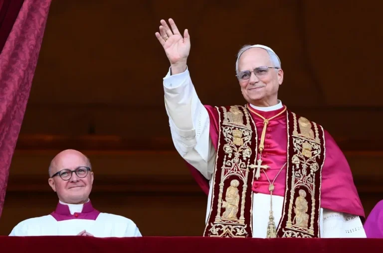 Europa recibe al nuevo papa con esperanzas de paz